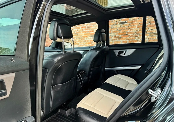 Mercedes-Benz GLK cena 56900 przebieg: 231000, rok produkcji 2009 z Płock małe 704